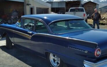 Unknown-Fairlane-1957-Blue-Blue