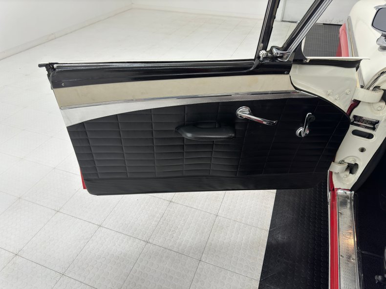 Unknown-Fairlane-1957-Flame-Red-Black-35