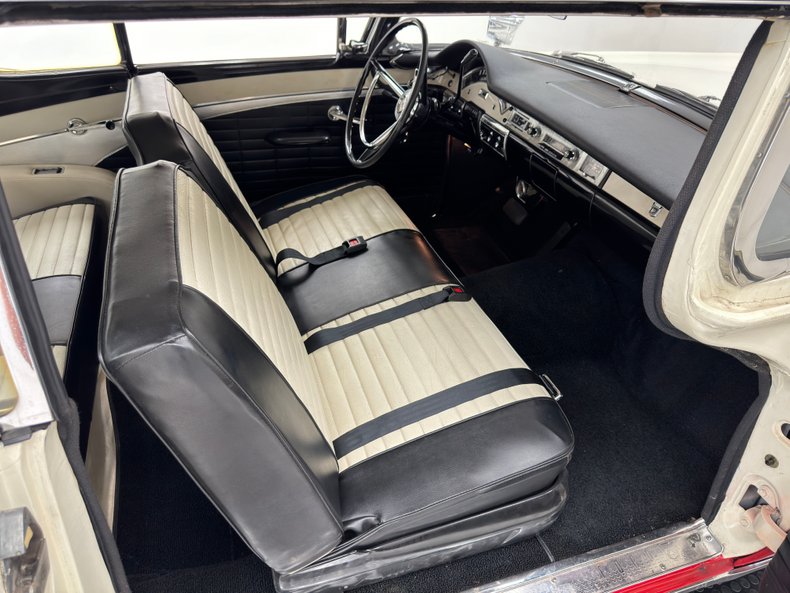 Unknown-Fairlane-1957-Flame-Red-Black-37