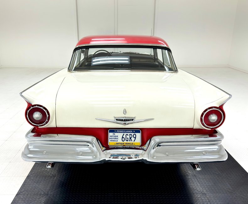 Unknown-Fairlane-1957-Flame-Red-Black-4