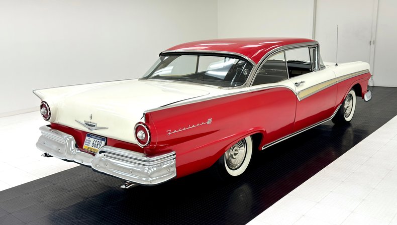Unknown-Fairlane-1957-Flame-Red-Black-5