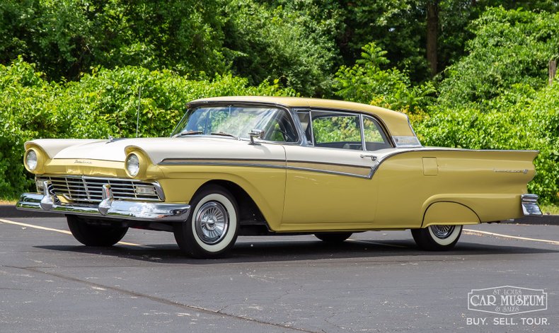 Unknown-Fairlane-1957-Inca-GoldColonial-W-WhiteBlack-13