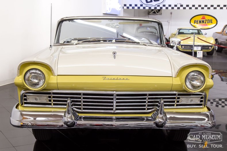 Unknown-Fairlane-1957-Inca-GoldColonial-W-WhiteBlack-15