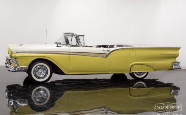 Unknown-Fairlane-1957-Inca-GoldColonial-W-WhiteBlack-26