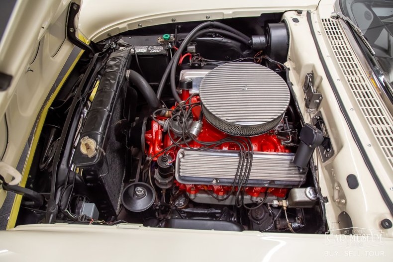 Unknown-Fairlane-1957-Inca-GoldColonial-W-WhiteBlack-27