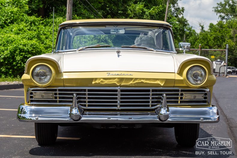 Unknown-Fairlane-1957-Inca-GoldColonial-W-WhiteBlack-3