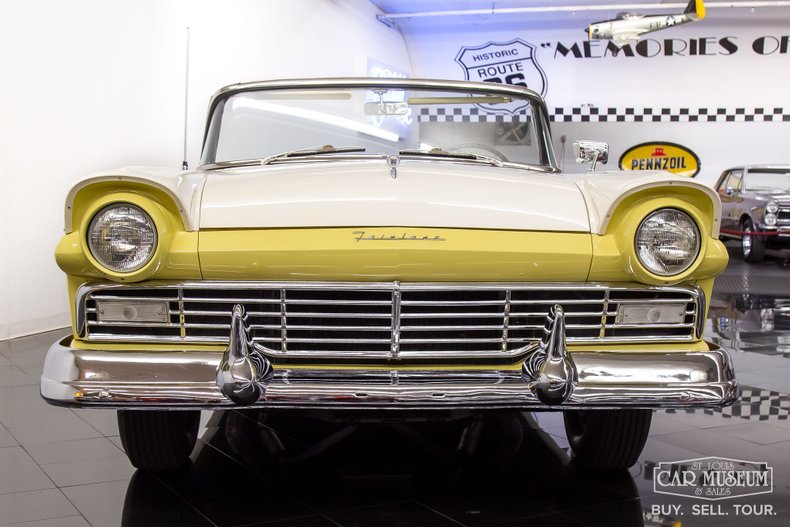 Unknown-Fairlane-1957-Inca-GoldColonial-W-WhiteBlack-44