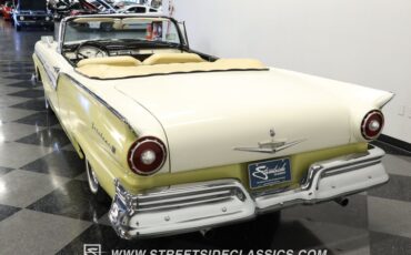 Unknown-Fairlane-1957-Light-Yellow-Tan-20