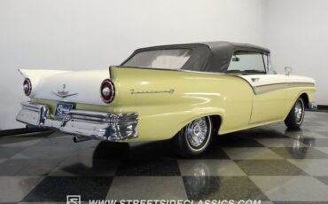 Unknown-Fairlane-1957-Light-Yellow-Tan-34
