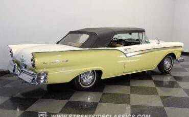 Unknown-Fairlane-1957-Light-Yellow-Tan-8