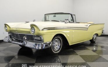 Unknown-Fairlane-1957-Light-Yellow-Tan-9