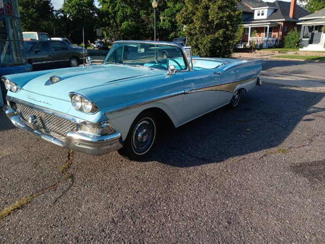 Unknown-Fairlane-1958-Blue-10
