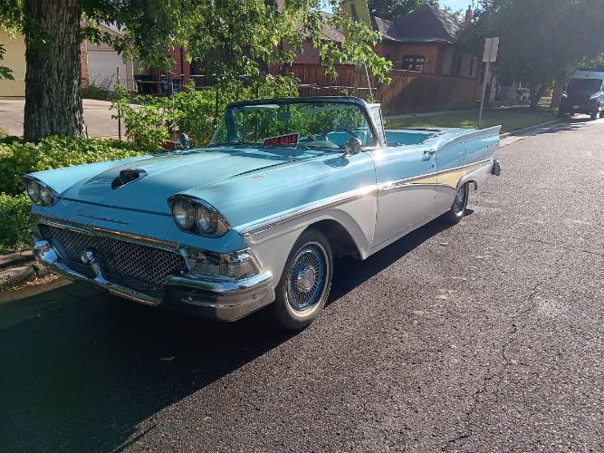 Unknown-Fairlane-1958-Blue-11