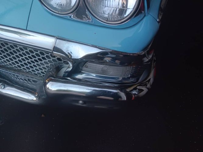 Unknown-Fairlane-1958-Blue-14