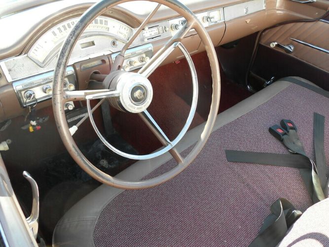 Unknown-Fairlane-1958-White-Brown-8