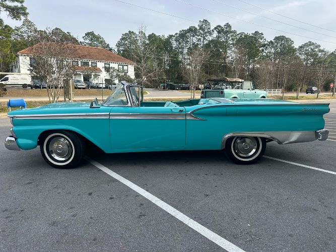 Unknown-Fairlane-1959-Blue-13