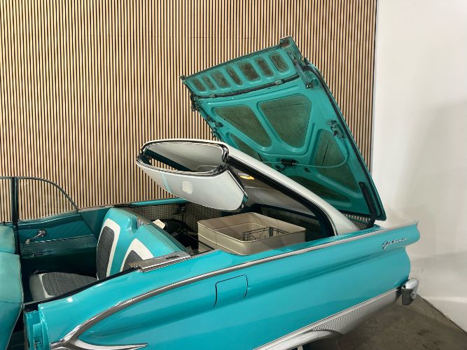 Unknown-Fairlane-1959-Blue-16
