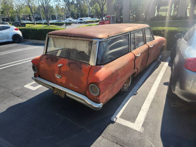 Unknown-Fairlane-1960-1