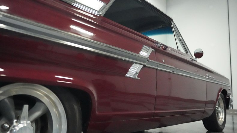 Unknown-Fairlane-1964-Vintage-Burgundy-Black-23