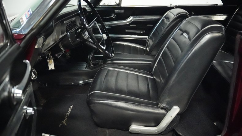Unknown-Fairlane-1964-Vintage-Burgundy-Black-32