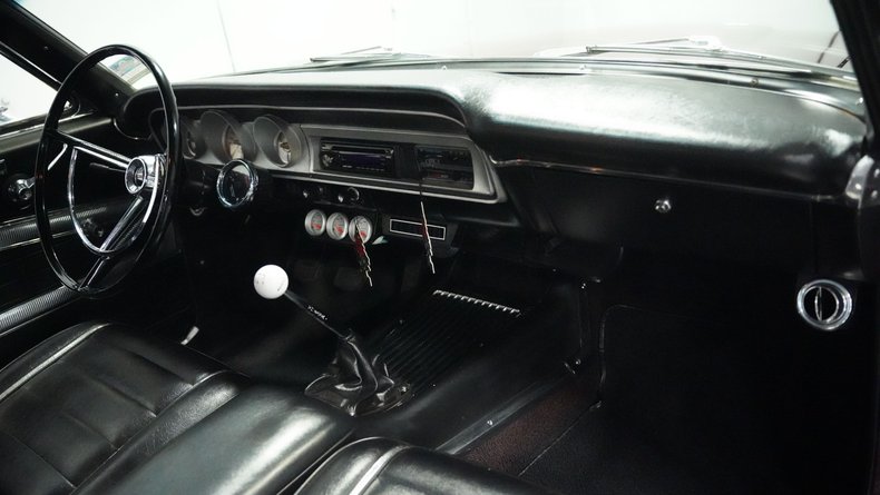 Unknown-Fairlane-1964-Vintage-Burgundy-Black-44