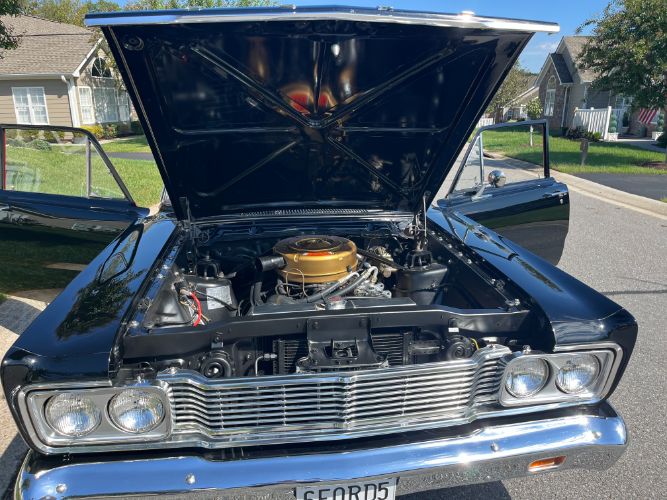 Unknown-Fairlane-1965-Black-Red-17