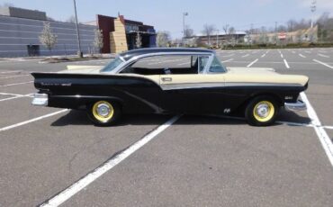 Unknown-Fairlane-500-1957-Black-13