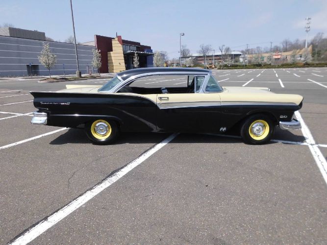 Unknown-Fairlane-500-1957-Black-13