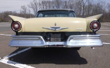 Unknown-Fairlane-500-1957-Black-14