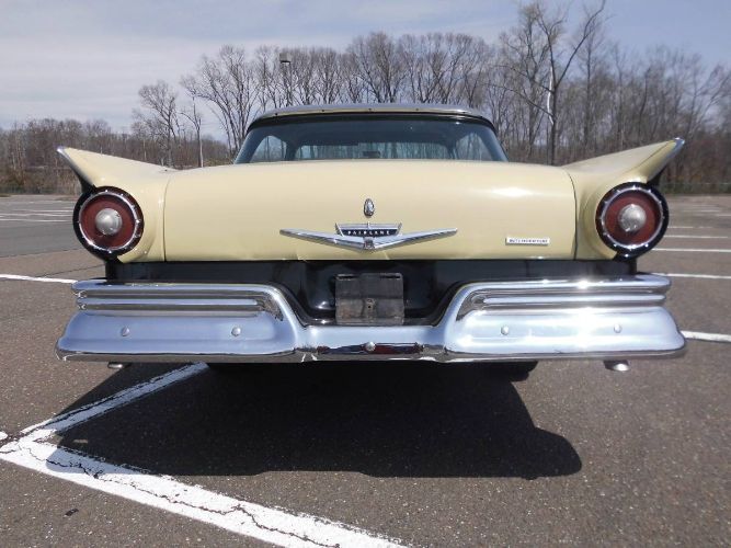 Unknown-Fairlane-500-1957-Black-14