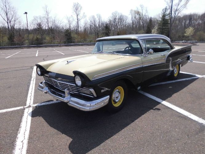Unknown-Fairlane-500-1957-Black-18