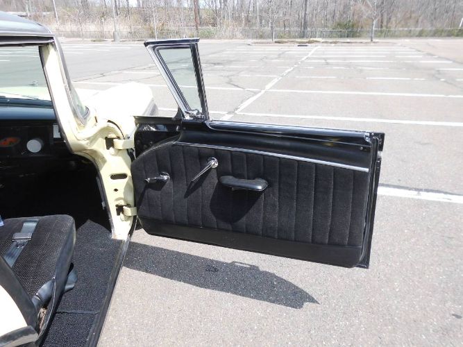 Unknown-Fairlane-500-1957-Black-8
