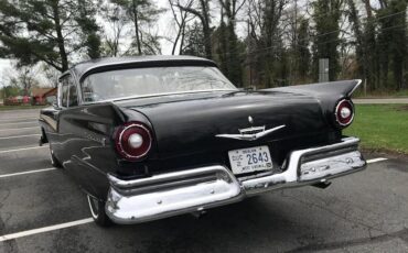 Unknown-Fairlane-500-1957-Black-Black-17