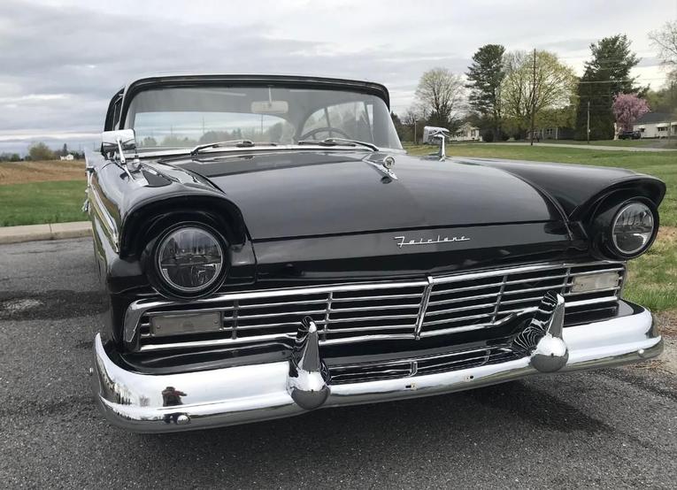 Unknown-Fairlane-500-1957-Black-Black-19