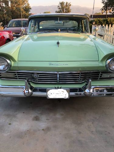 Unknown-Fairlane-500-1957-Green-2