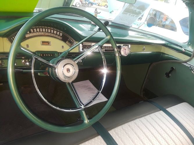 Unknown-Fairlane-500-1957-Green-6