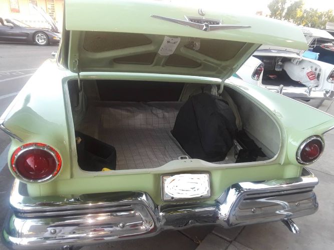 Unknown-Fairlane-500-1957-Green