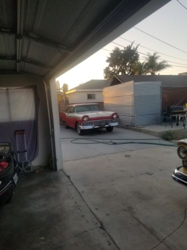 Unknown-Fairlane-500-1957-Red-4