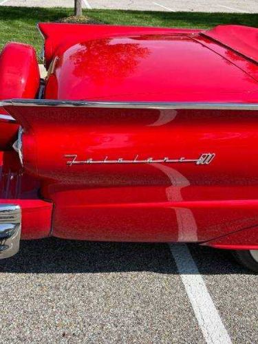 Unknown-Fairlane-500-1957-Red-White-Top-RedWhite-13