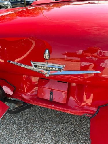 Unknown-Fairlane-500-1957-RedWhite-Top-RedWhite-Vinyl