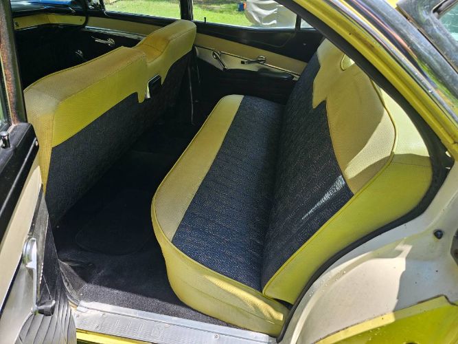 Unknown-Fairlane-500-1957-Yellow-3