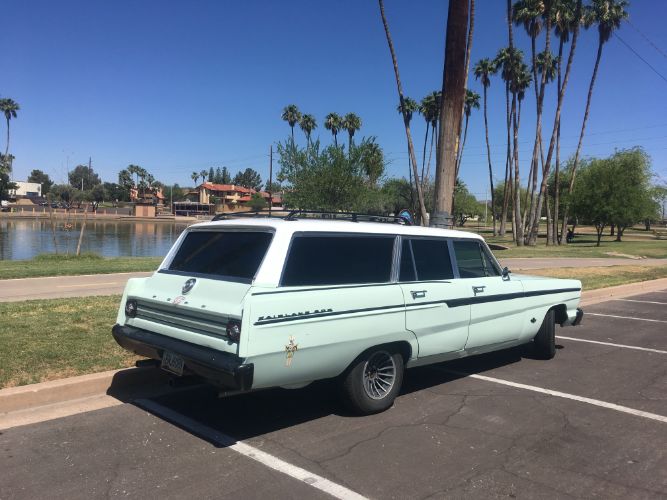 Unknown-Fairlane-500-1965-Sage-Green-Tan-2