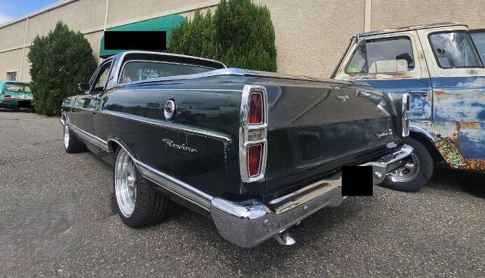 Unknown-Fairlane-500-1967-Green-1