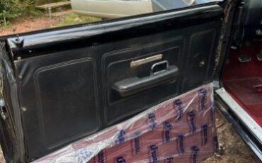 Unknown-Fairlane-500-1969-Black-Red-16