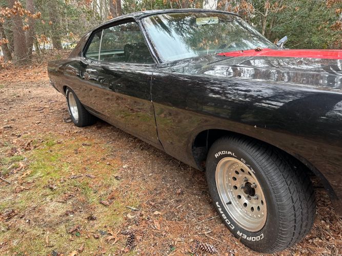 Unknown-Fairlane-500-1969-Black-Red-2