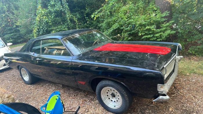 Unknown-Fairlane-500-1969-Black-Red-4