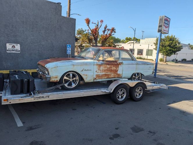 Unknown-Falcon-1961-Blue-5