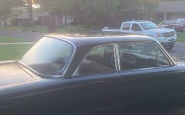 Unknown-Falcon-1962-Black-4