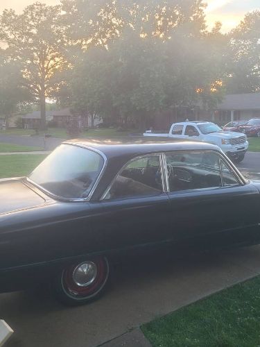 Unknown-Falcon-1962-Black-4