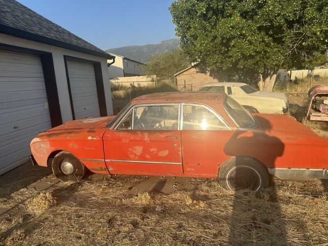 Unknown-Falcon-1962-Orange-Gray-10